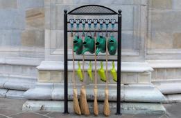 ADE watering can holder WITH or WITHOUT coin - 1500 version
